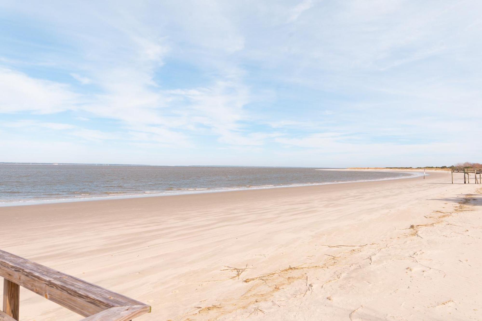 Private Balcony - Beach - Pool And Pickleball Pulau Tybee Luaran gambar